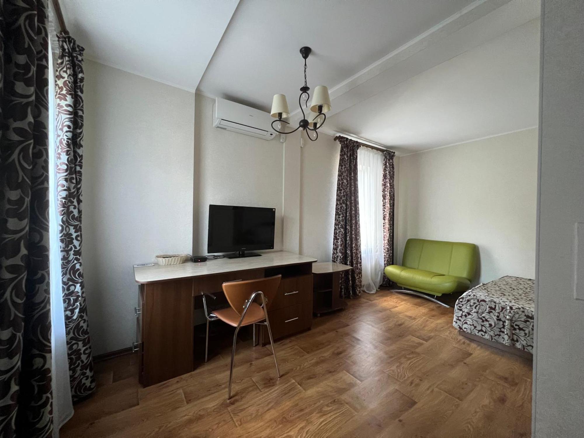 Apart Hotel Asotel ハルキウ エクステリア 写真