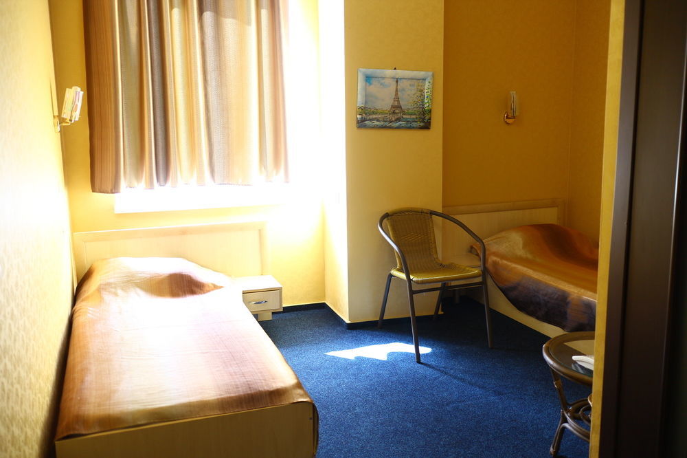 Apart Hotel Asotel ハルキウ エクステリア 写真