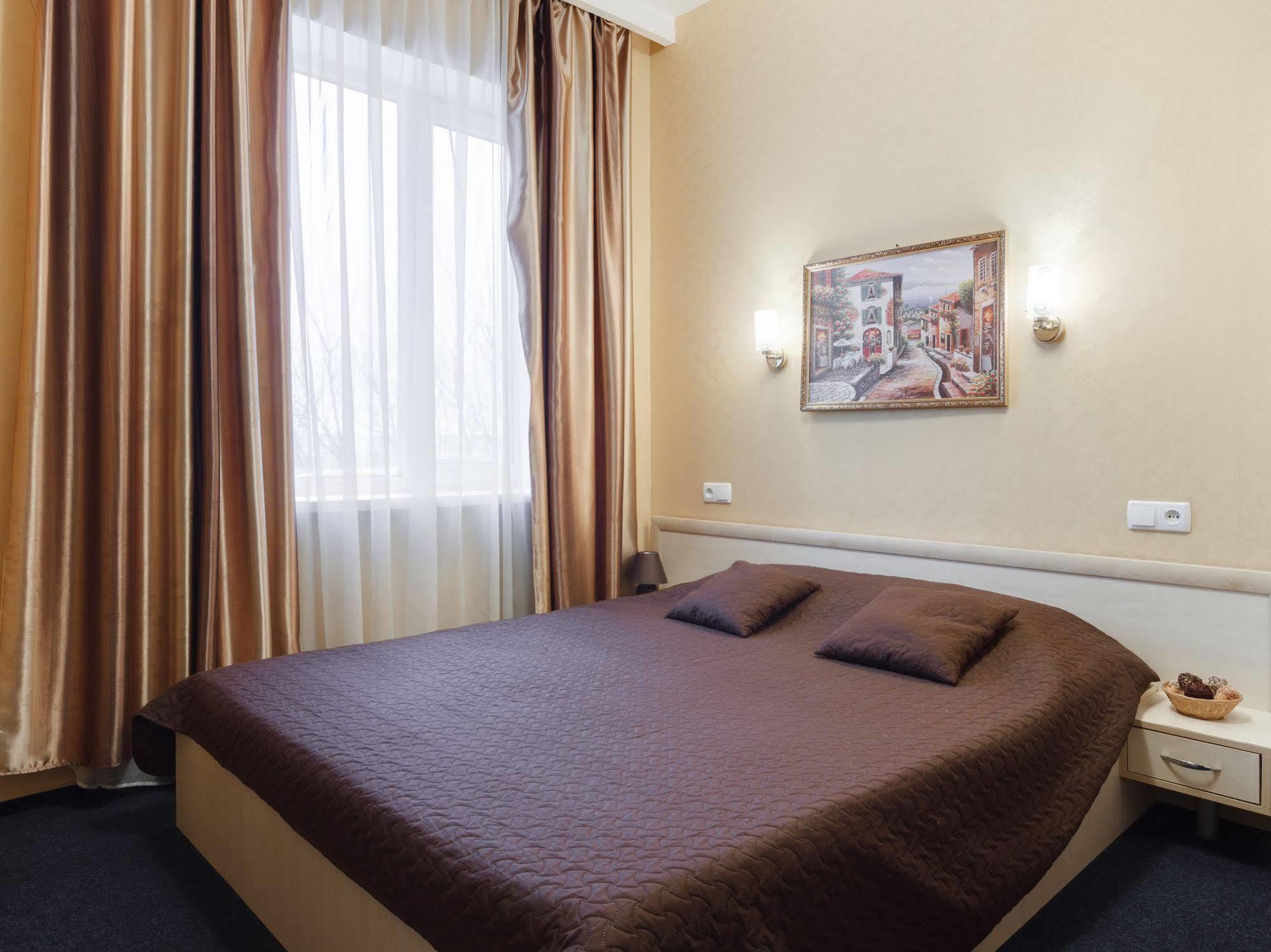 Apart Hotel Asotel ハルキウ エクステリア 写真