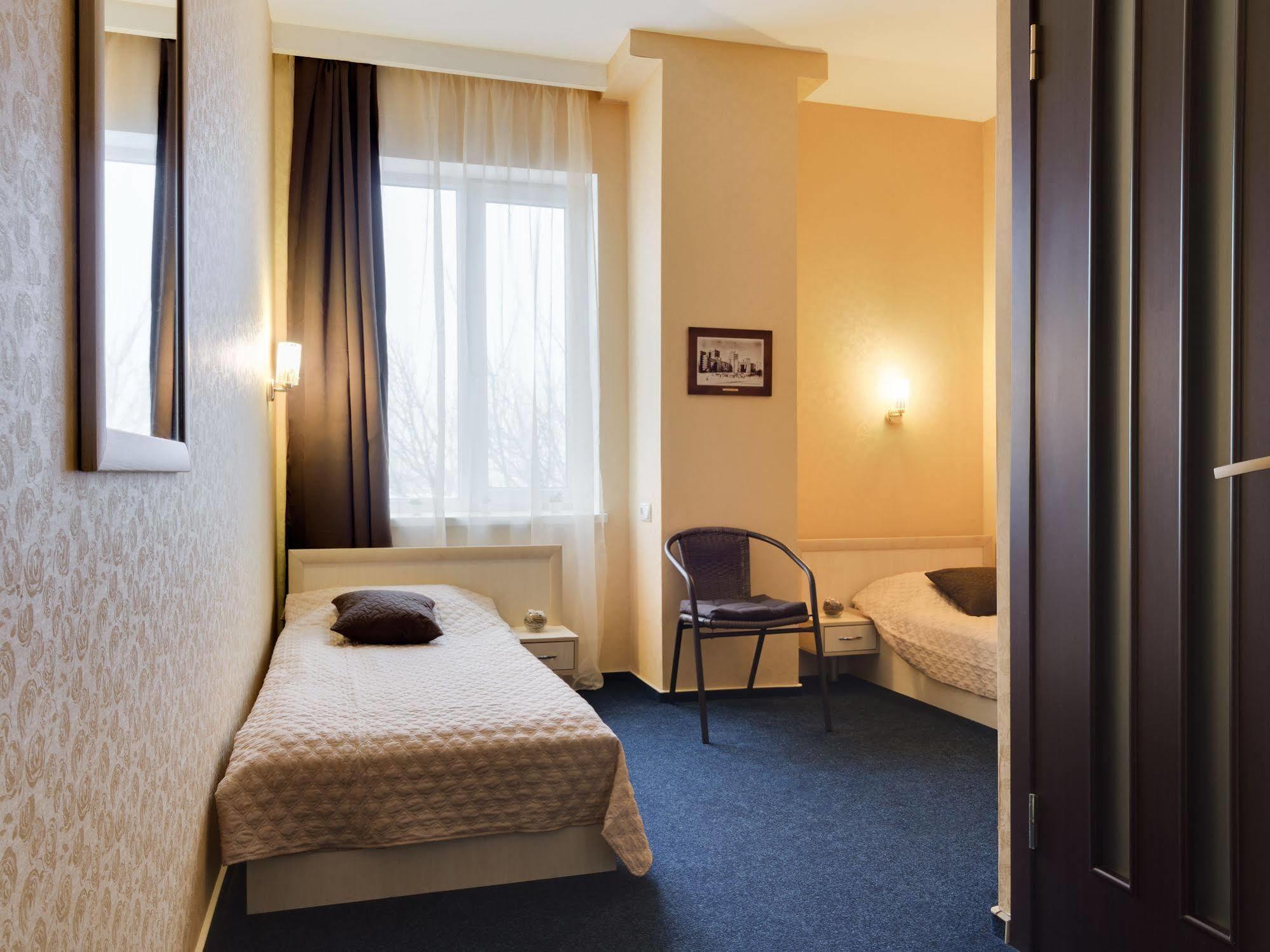 Apart Hotel Asotel ハルキウ エクステリア 写真